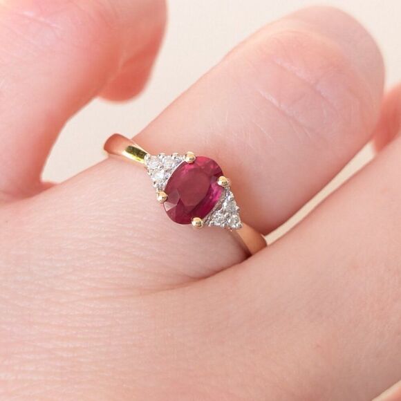 14k Gold Red Spinel & Diamond Ring with tapered band - Picture 7 of 15